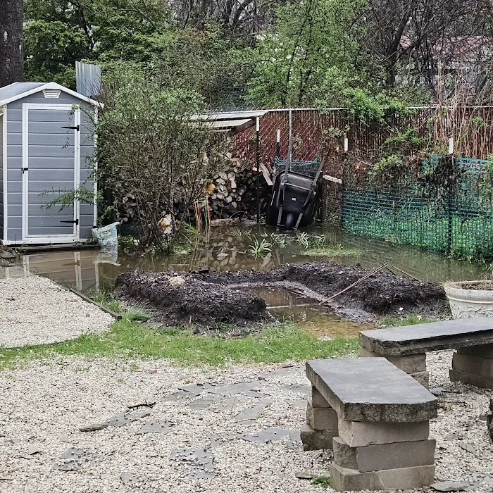 Clark Landscaping Picture 5