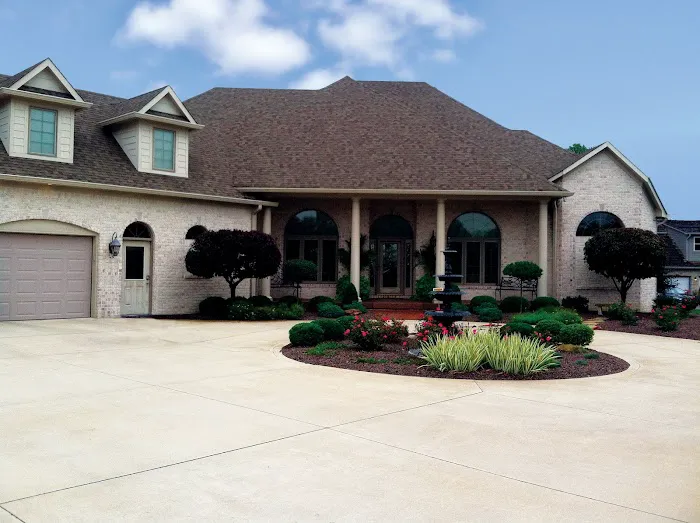 Brownsburg Landscape Picture 4