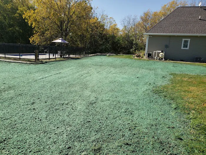 Cuttin' It Close Lawn Care Inc. Picture 8