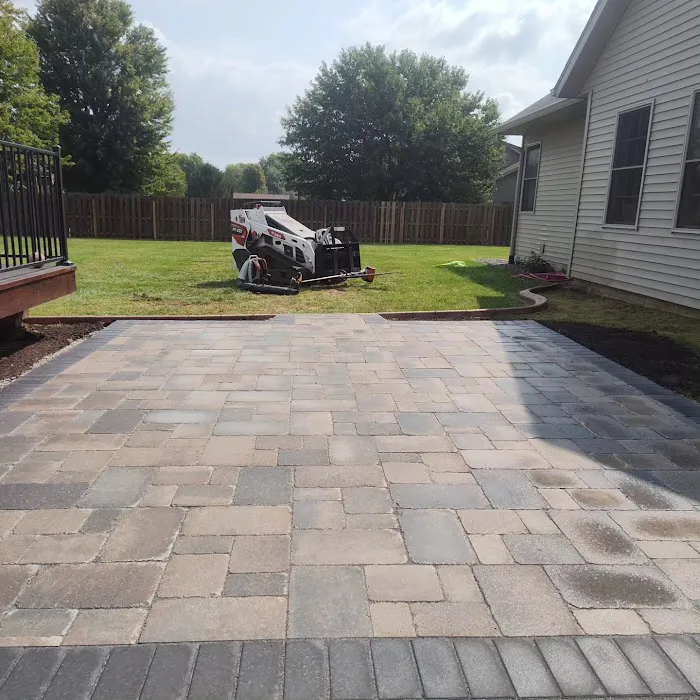 Cuttin' It Close Lawn Care Inc. Picture 6