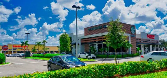 Michiana Commercial Landscaping Picture 1