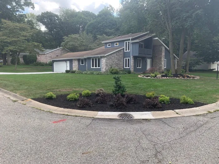Cory's Curb Appeal Picture 7