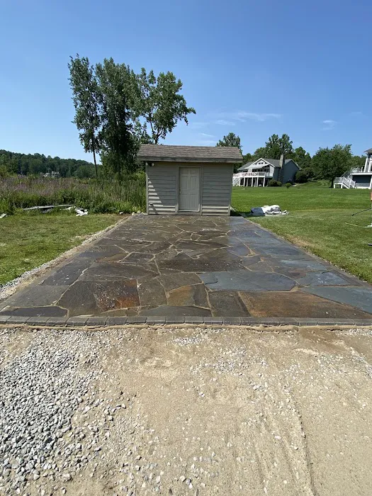 FFL Landscaping LLC Picture 3