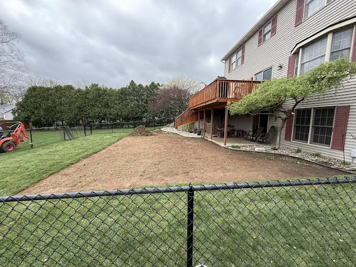 FFL Landscaping LLC Picture 2