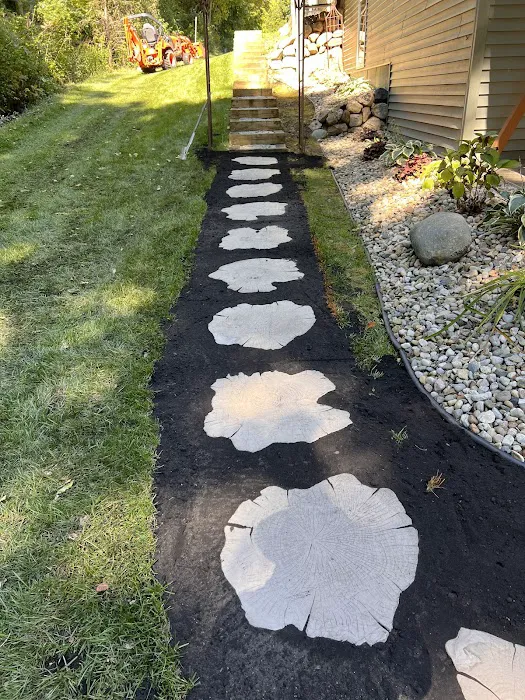 FFL Landscaping LLC Picture 10