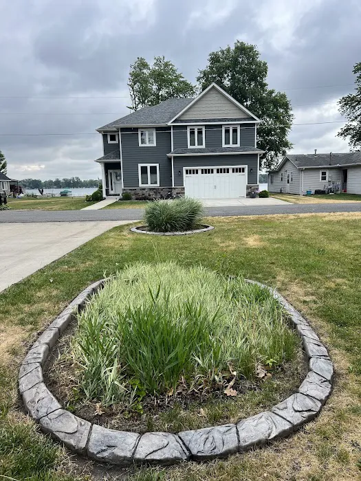 Chip & Co. Curbing LLC Picture 3