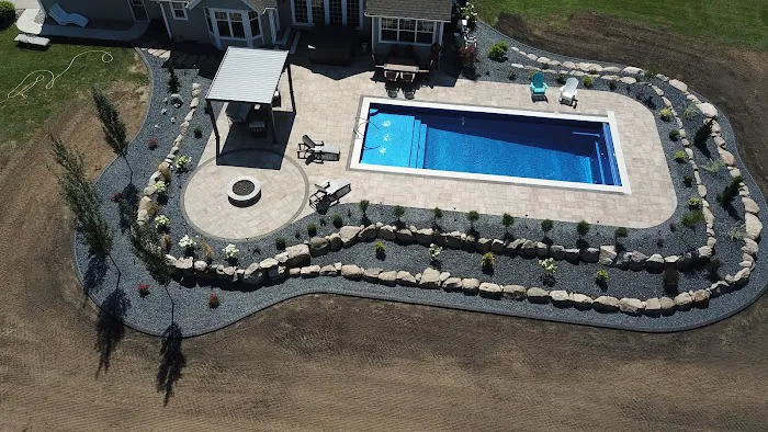 Stutzman Landscaping LLC Picture 2