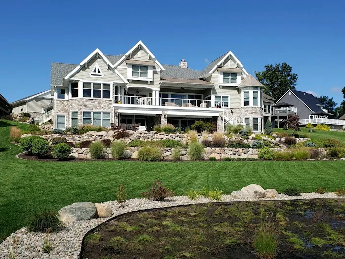 Dave's Lawnscaping Picture 8