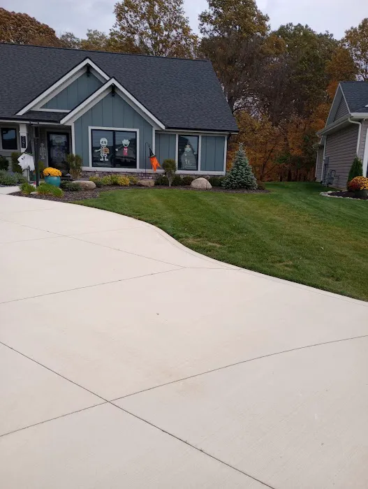 MM Outdoor Service,LLC Picture 9