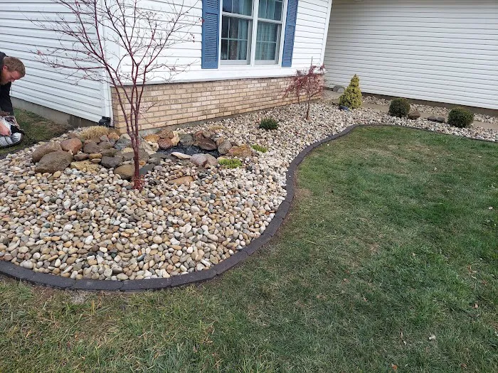 Grass Roots Lawn Care LLC Picture 2