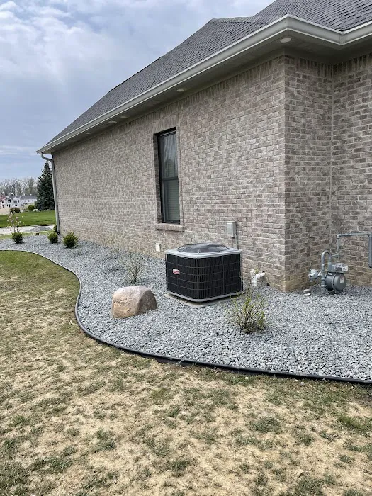 Serrano-Wunderlich Landscaping Picture 6