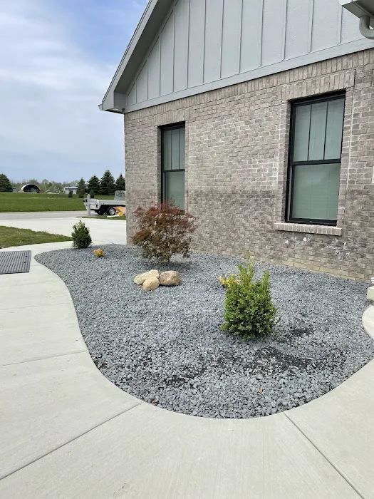 Serrano-Wunderlich Landscaping Picture 2
