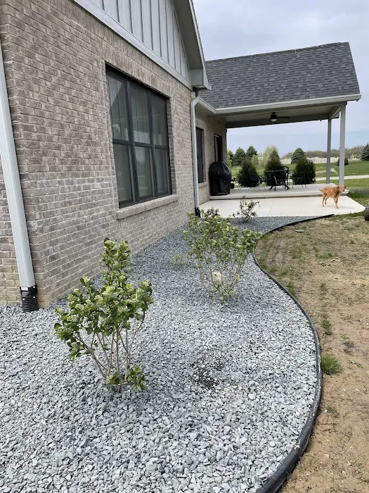 Serrano-Wunderlich Landscaping Picture 4