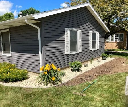 Reust Lawn Care & Landscaping Inc