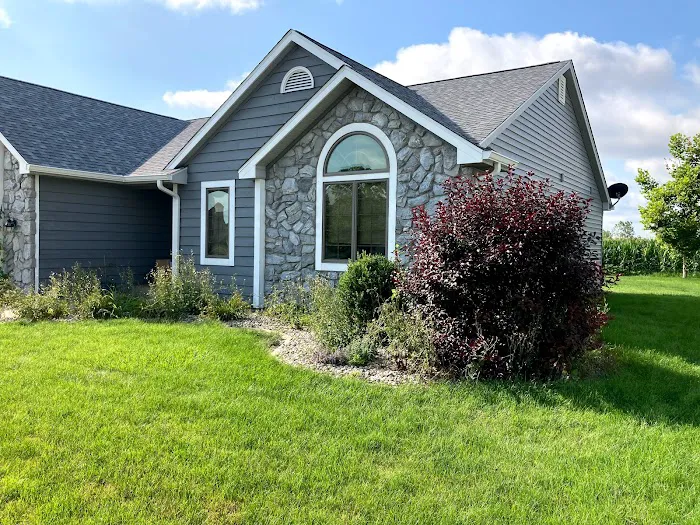 Reust Lawn Care & Landscaping Inc Picture 10