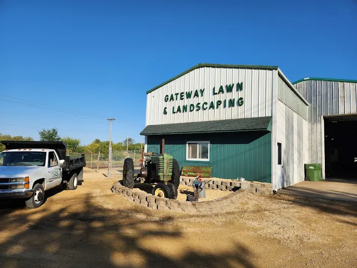 Gateway Lawn & Landscape & Miller's Window Cleaning Picture 2
