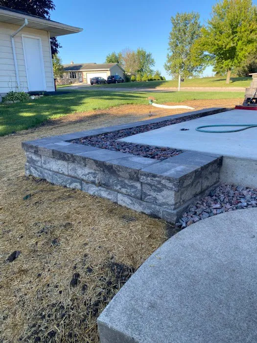 Kammerud Landscaping Picture 4