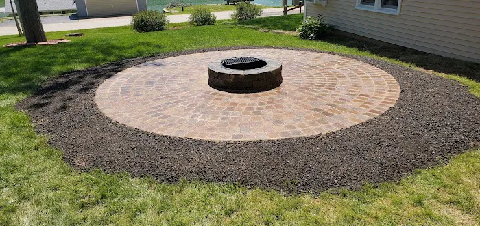 Pro Solutions Landscaping, LLC Picture 7