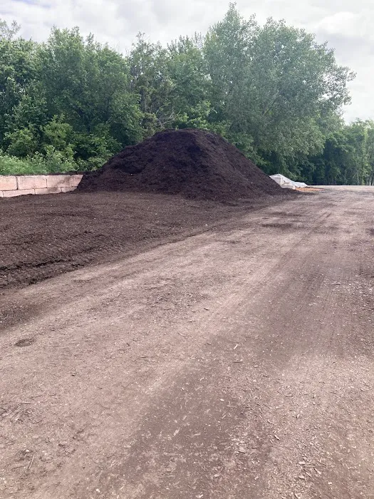QC Mulch Depot Picture 6