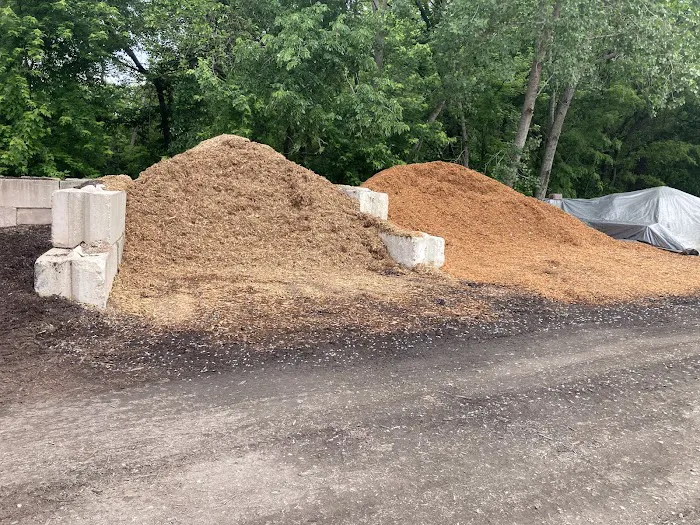 QC Mulch Depot Picture 3
