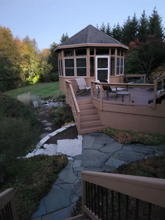 Earthworks Nursery & Design Picture 9