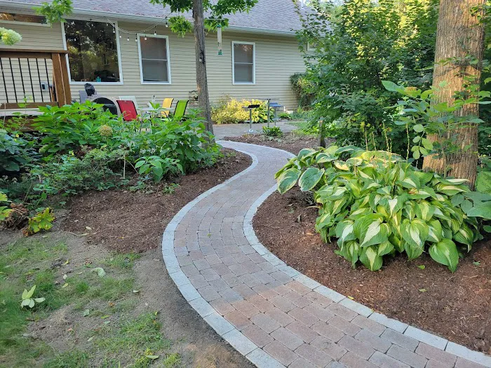 Earthworks Nursery & Design Picture 1