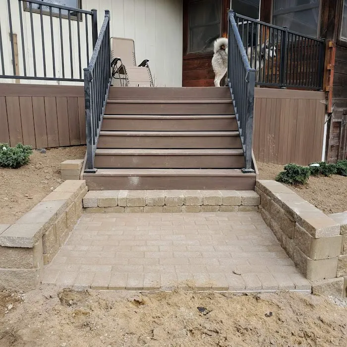 Sancen Landscaping & Mowing Picture 1