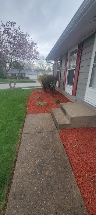 American Landscaping and Maintenance LLC Picture 1