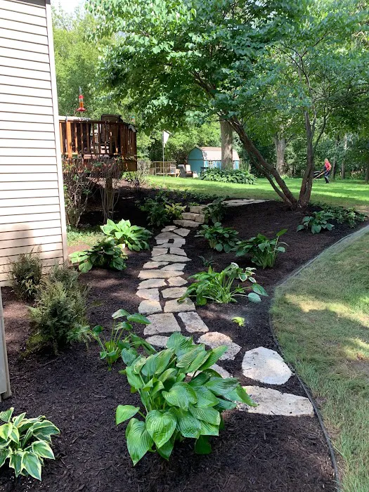 Creative Gardening, LLC Picture 1