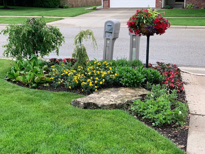 Creative Gardening, LLC Picture 2