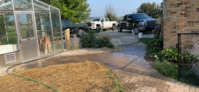 Cutting Edge Concrete and Landscaping Picture 1