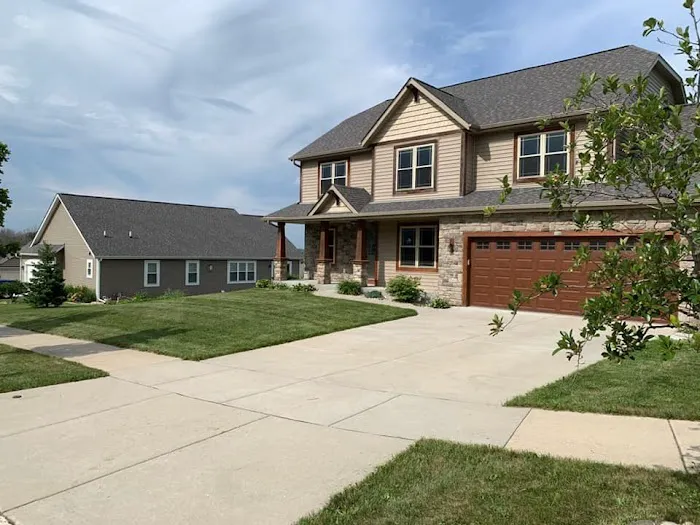 Engelhart Lawncare Picture 1