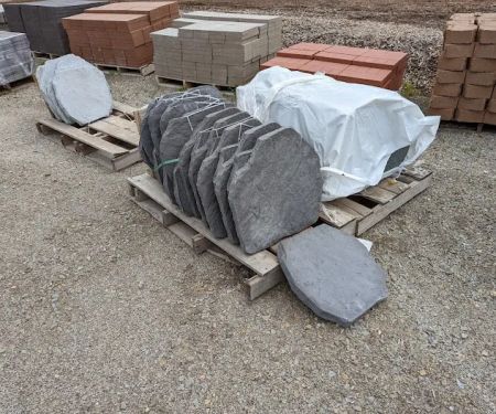 Bags and Bulk Landscape Supply Yard