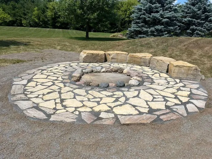 Kling's Lawn & Landscape Picture 8