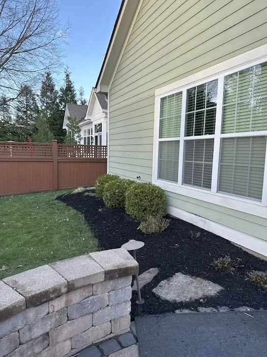 Deater Brothers Lawn & Tree Care, LLP Picture 6
