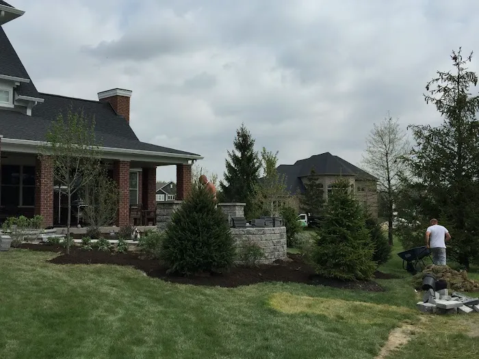 Foxy Landscape LLC Picture 1