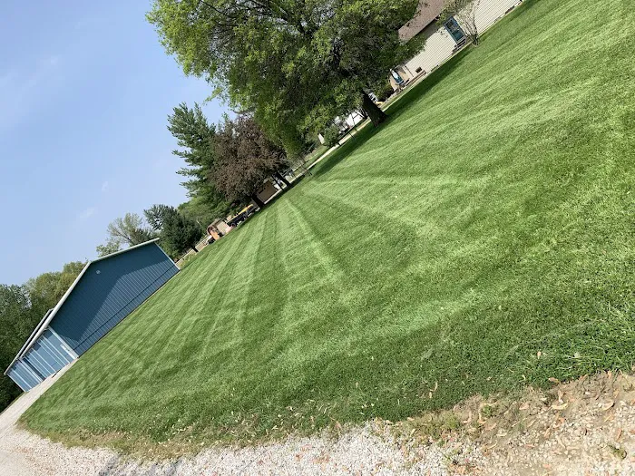 Websters' Lawn & Land llc Picture 4