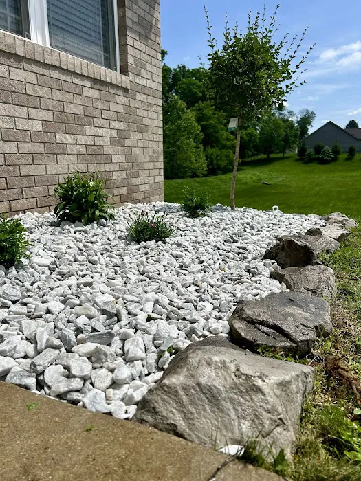 Integrity Lawns, Landscaping, and Tree Removal Picture 1