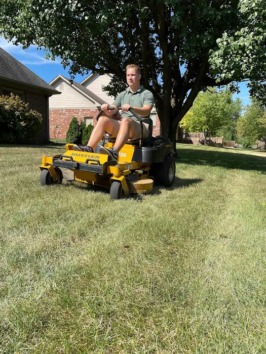 Lux Lawn Care and Landscape Picture 2