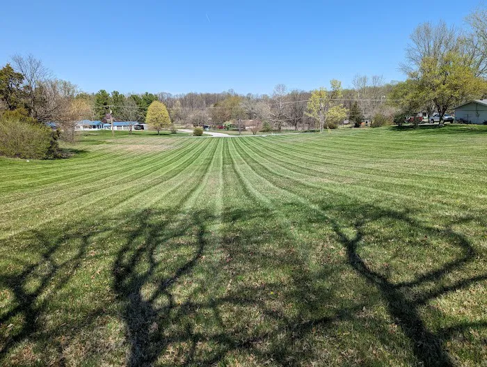 L&M Lawn and Landscape Picture 2