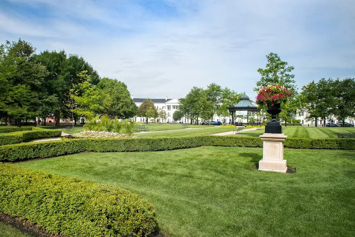 Calvin Landscape Picture 9