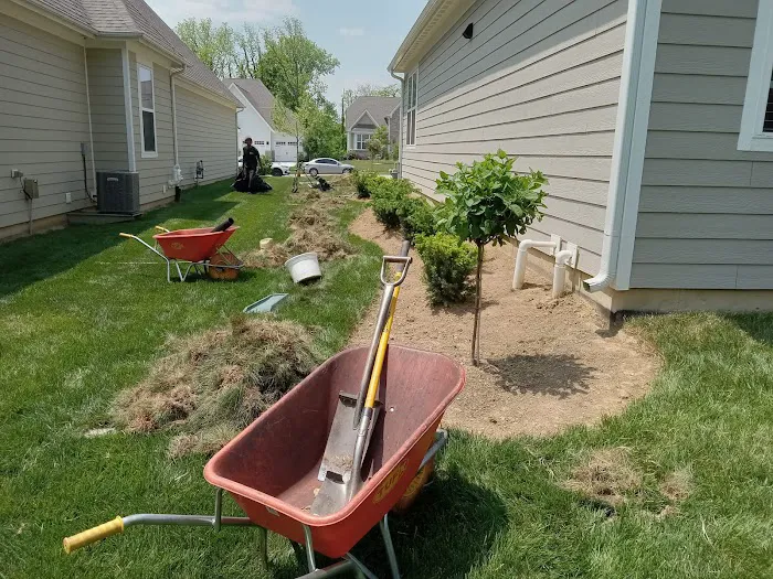 Southward & Sons Landscaping Picture 3