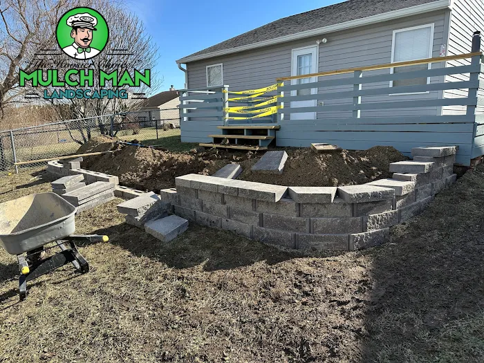 Mulch-Man Landscaping Picture 10