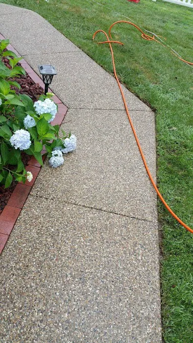 Cutting Edge Lawn Care Picture 1