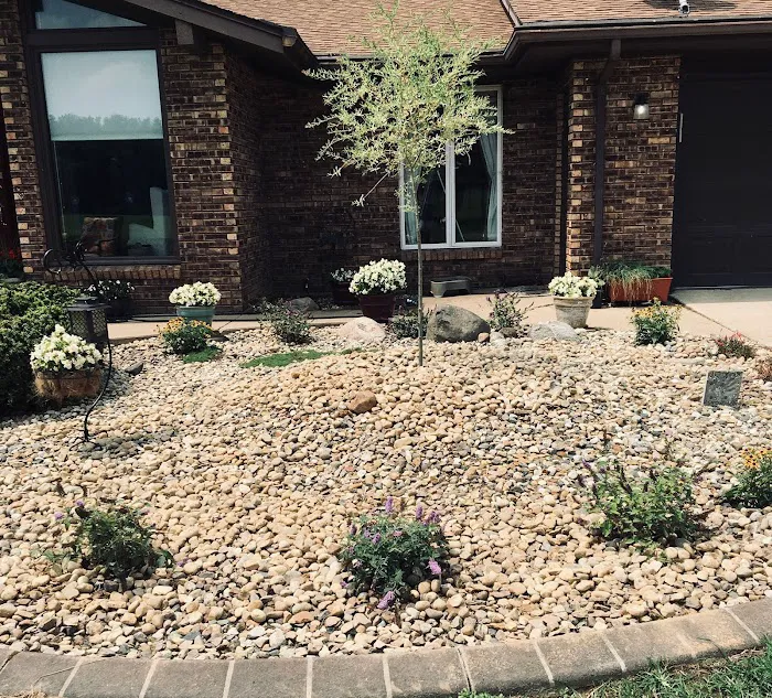 Blankenship’s Greenhouse, Landscaping & Lawncare Picture 8