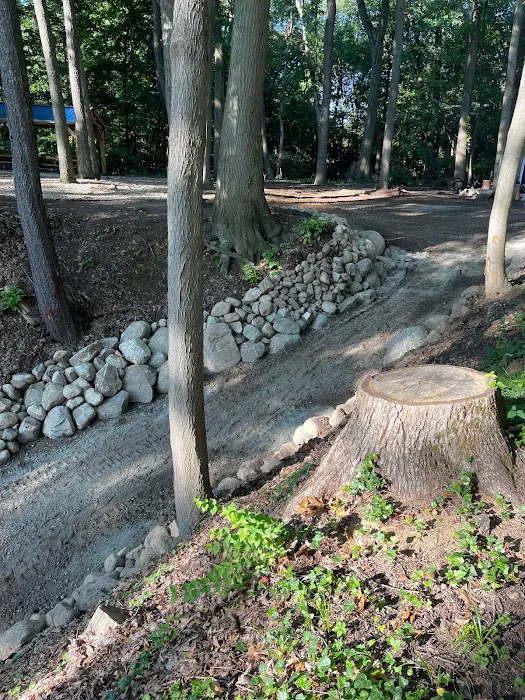 Matt's Lawn Care & Snow Plow LLC Picture 4