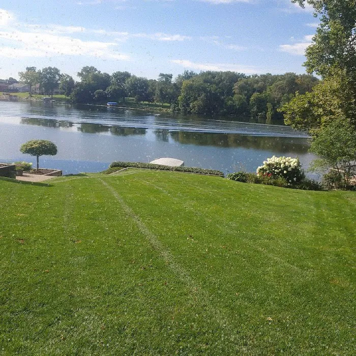 Complete Lawn Care LLC Picture 2