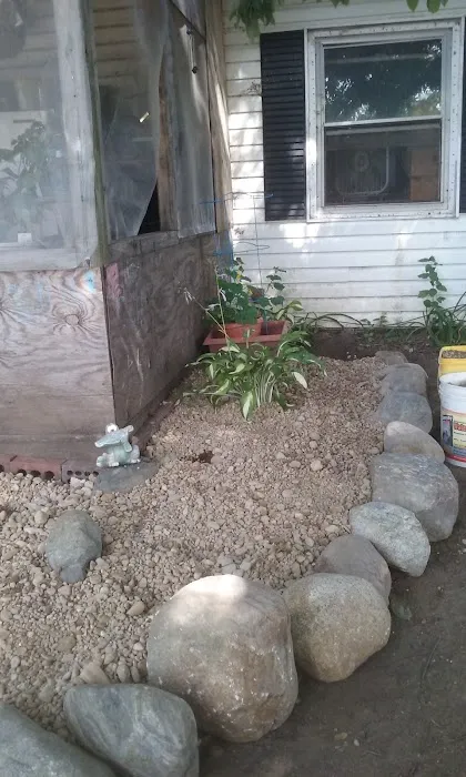 Crystal Valley Landscaping Picture 3