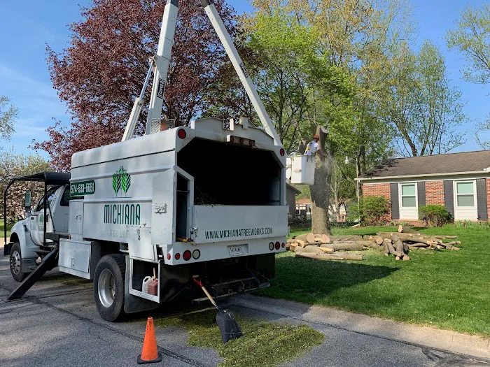 Michiana Tree Works Inc Picture 7
