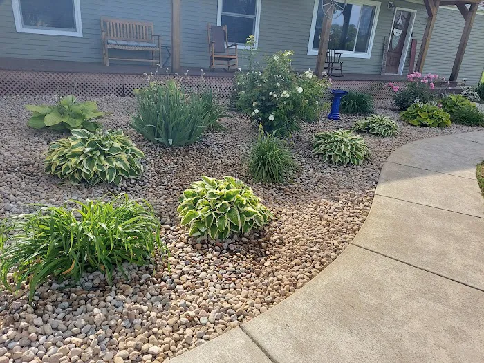 Wold Lawn & Landscape LLC Picture 4